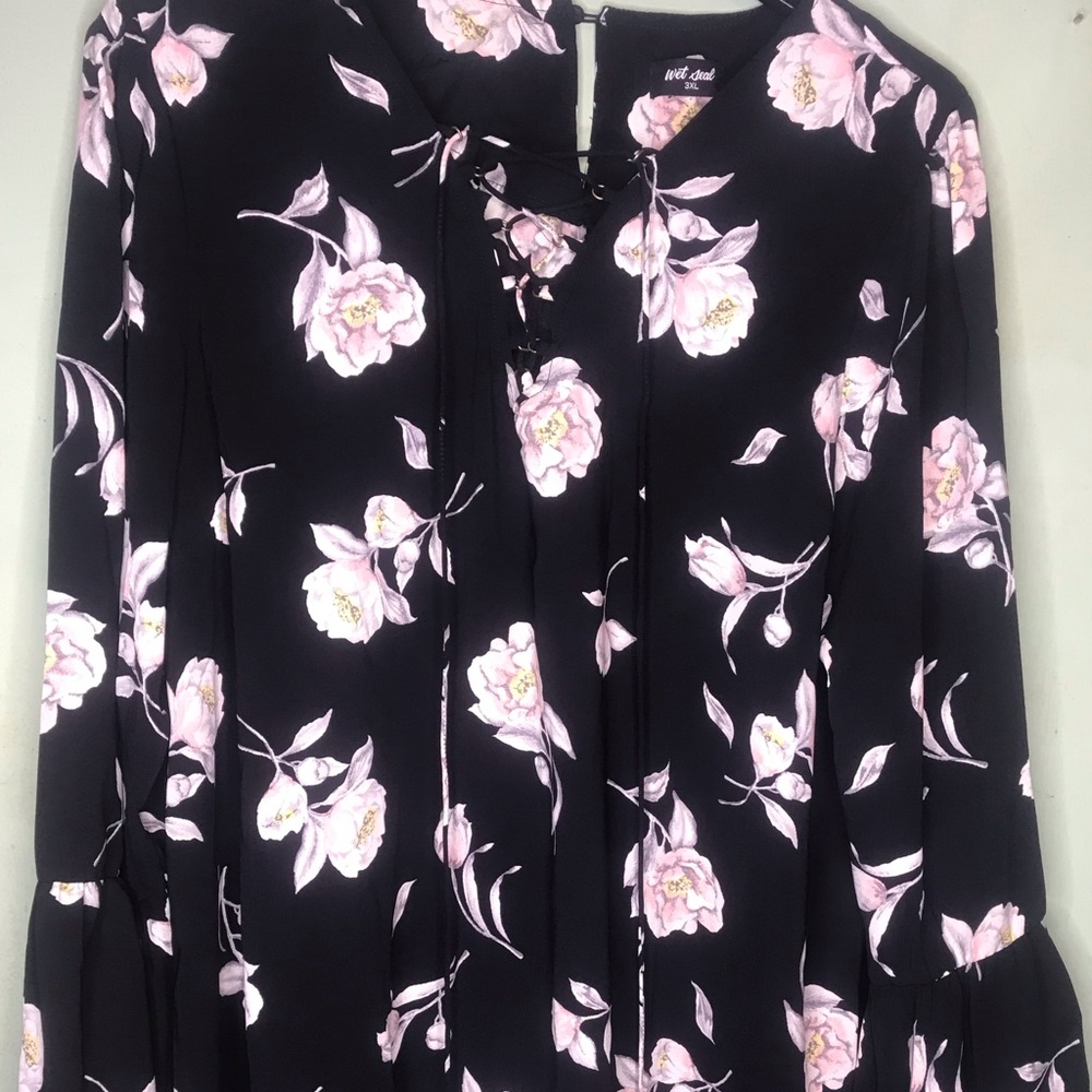 Wet Seal Black Floral Tunic Dress